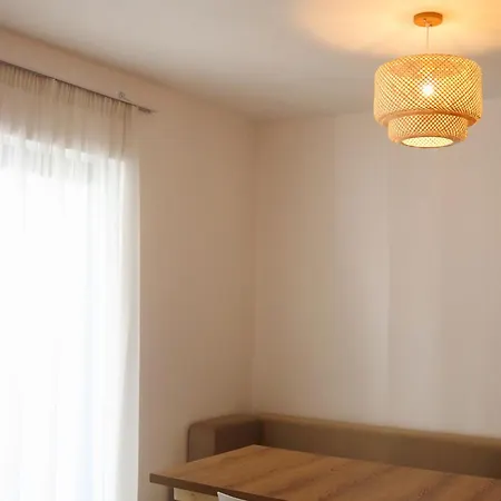 Hotel Noima & Velipojë