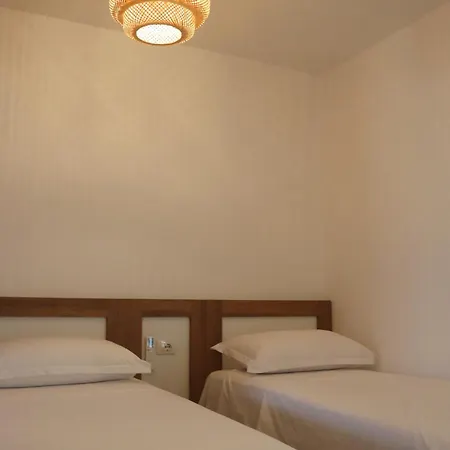 Otel Noima & 4*