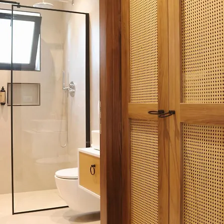 Noima & Hotel Velipojë