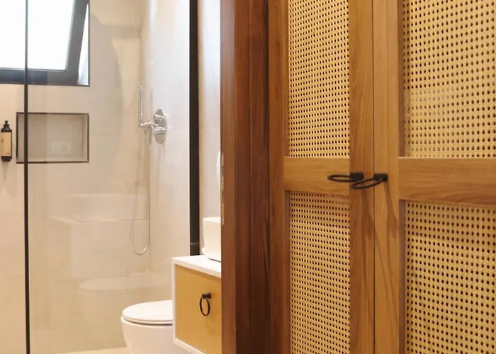 Noima & Hotel Velipojë